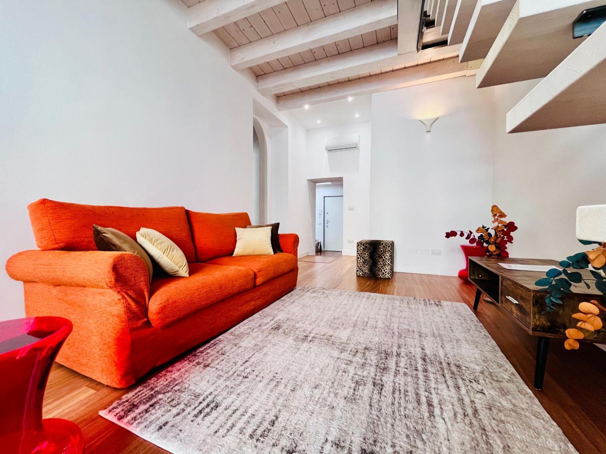 Riverside Loft Navigli - Spacious Two-Bedroom Apartment Milano Eksteriør billede