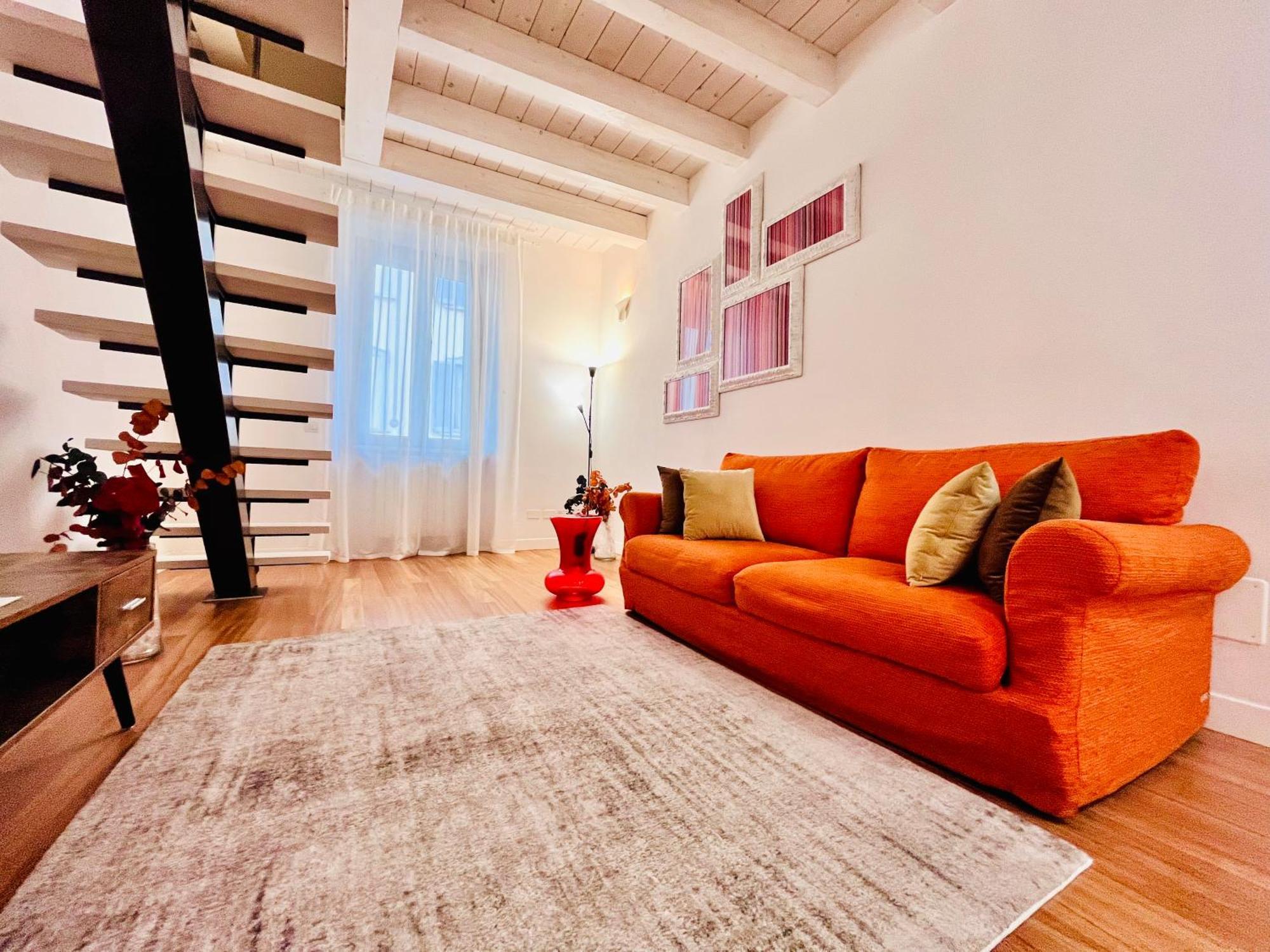 Riverside Loft Navigli - Spacious Two-Bedroom Apartment Milano Eksteriør billede