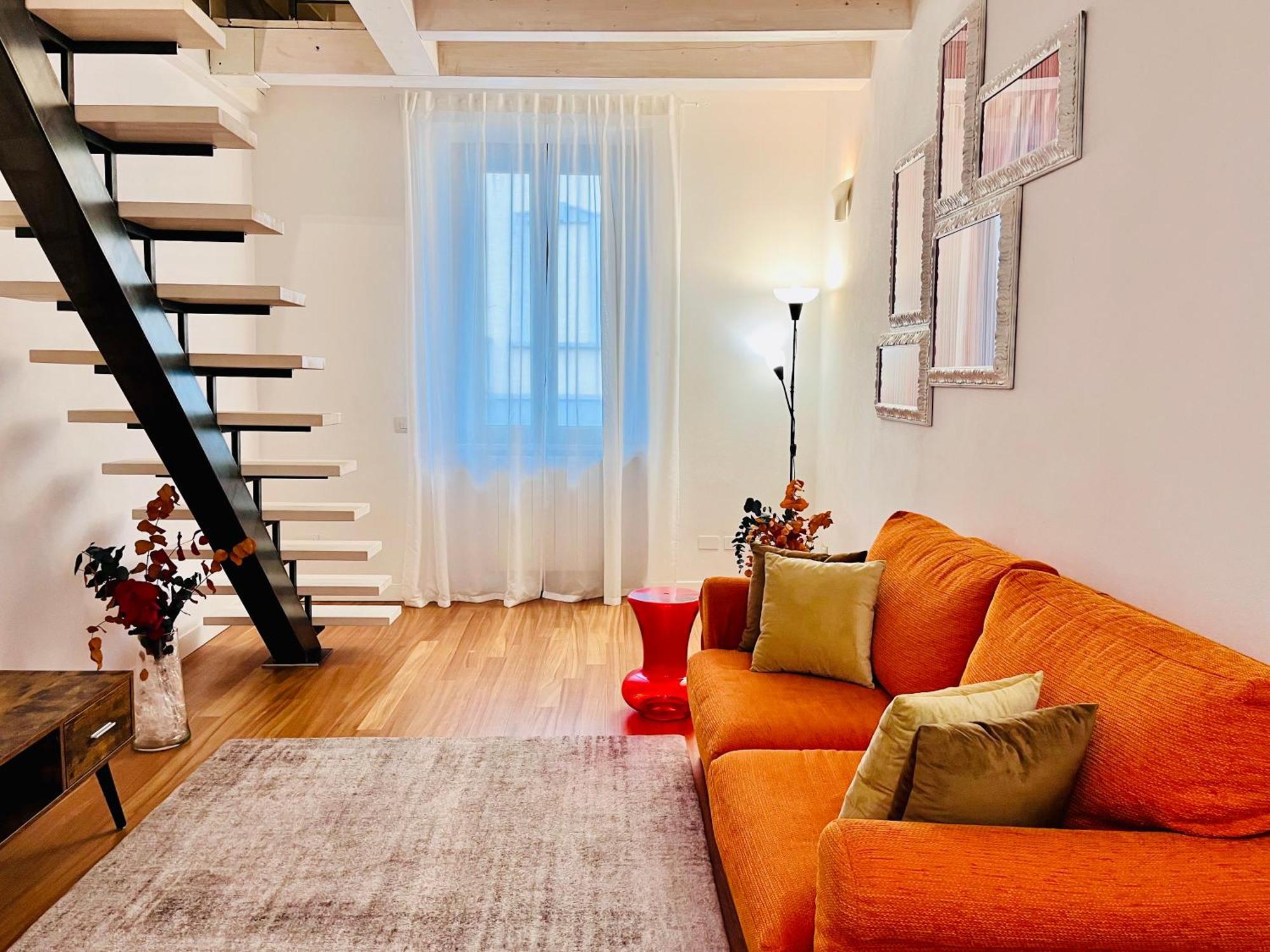 Riverside Loft Navigli - Spacious Two-Bedroom Apartment Milano Eksteriør billede