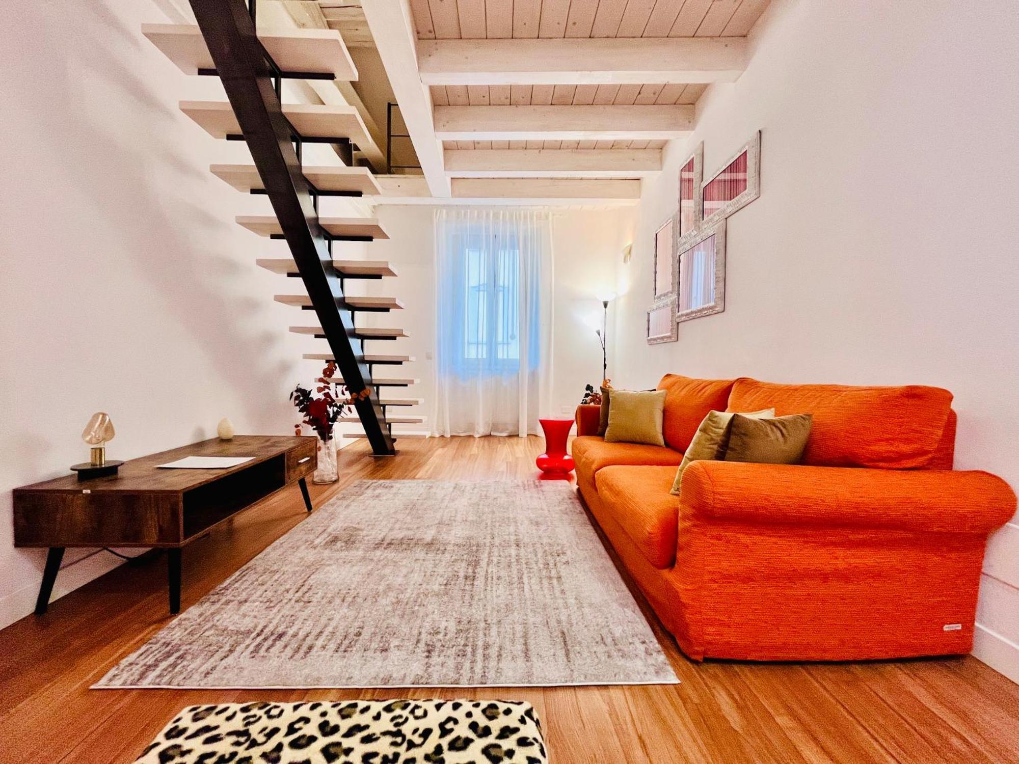 Riverside Loft Navigli - Spacious Two-Bedroom Apartment Milano Eksteriør billede