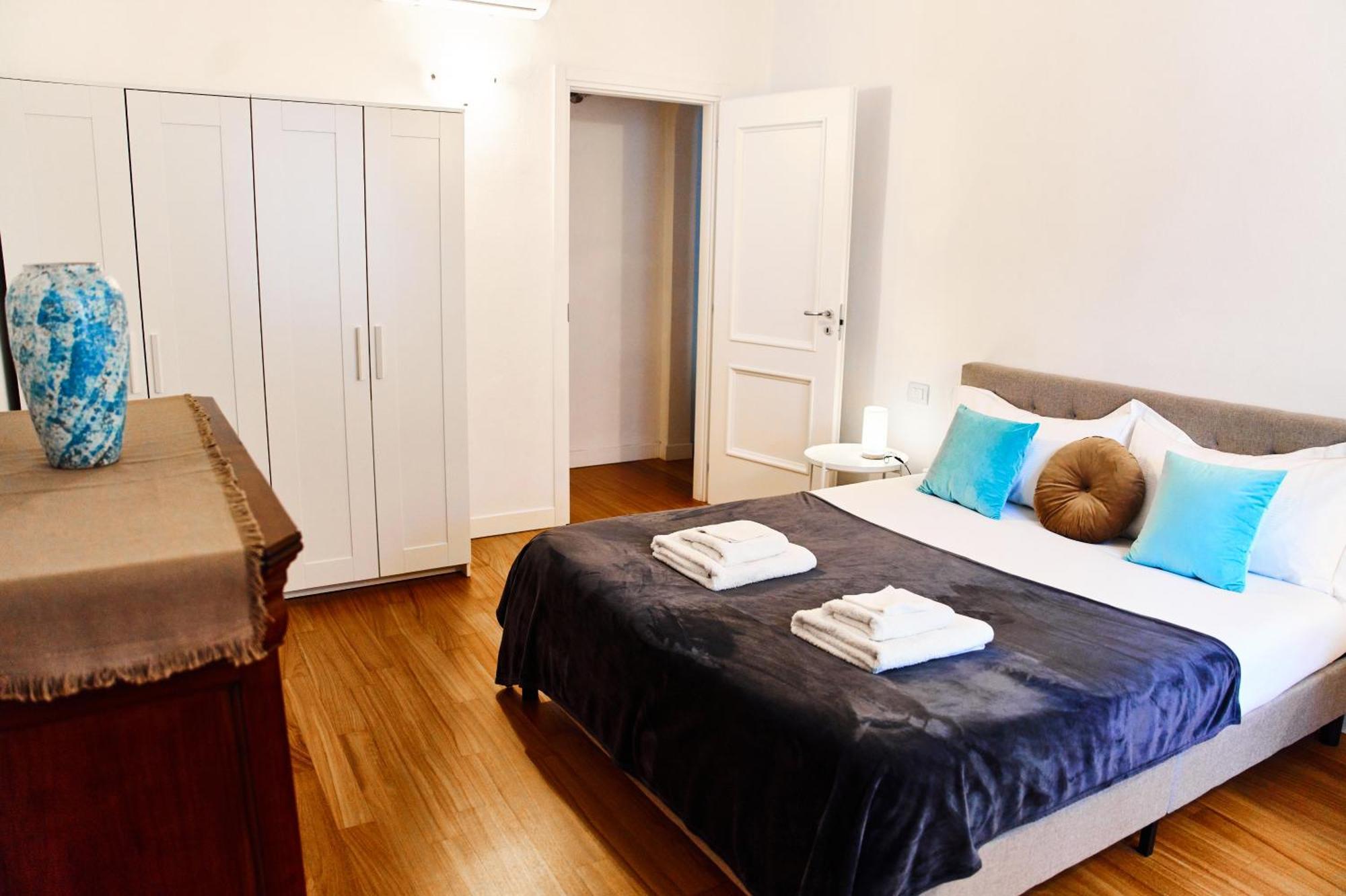 Riverside Loft Navigli - Spacious Two-Bedroom Apartment Milano Eksteriør billede