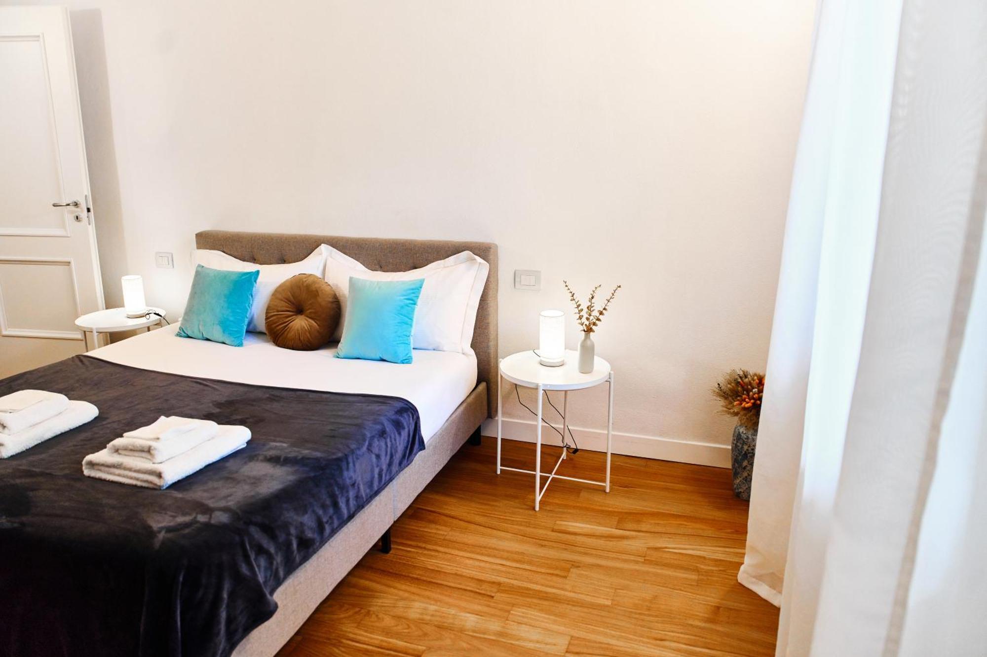 Riverside Loft Navigli - Spacious Two-Bedroom Apartment Milano Eksteriør billede